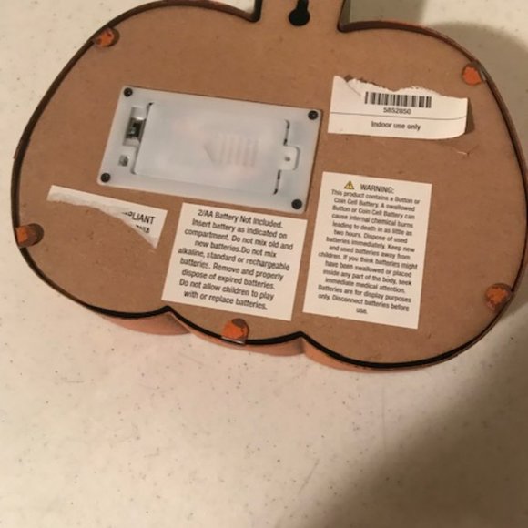 Led Pumpkin in distressed metal - battery operated - Picture 6 of 6